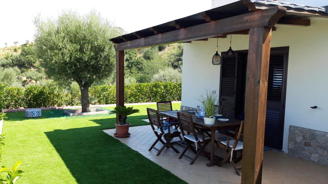 Villa Nove - Residence Dei Fiori Zambrone Extérieur photo